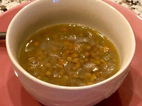 レンズ豆と香味野菜のスープ